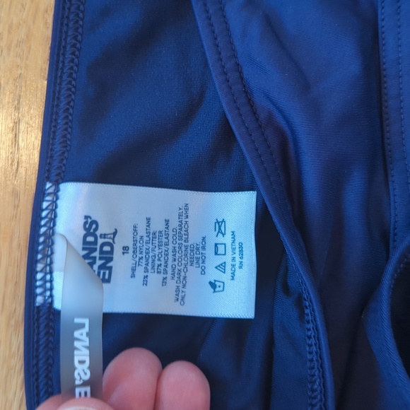 Land's End Women's Bathing suit bottom 18W - Picture 3 of 3